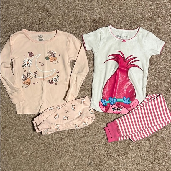 Carter’s lot of 2 pajama sets - Picture 1 of 3